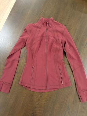 NWOT lululemon athletica Burgandy Zip-Up Define Jacket